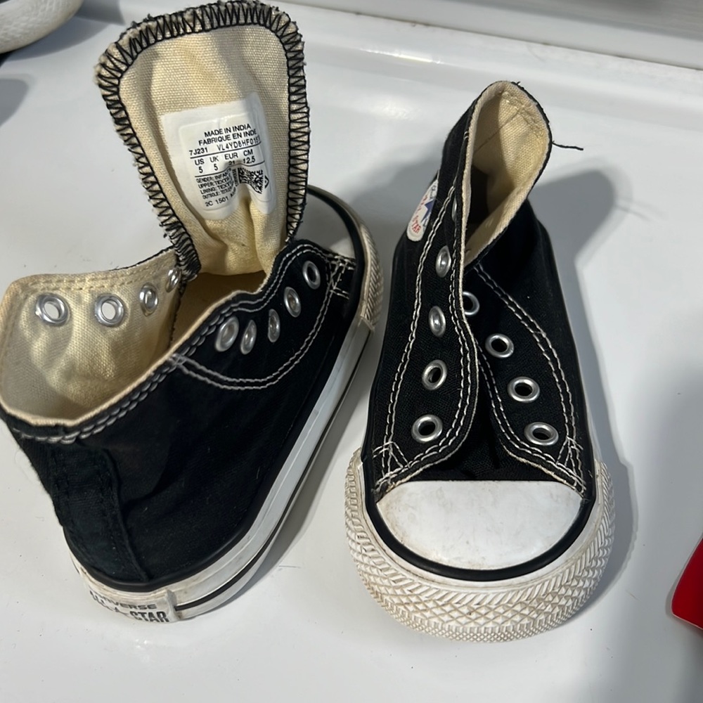 Black Toddler high top converse